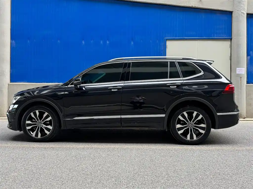 Volkswagen Tiguan L 2024