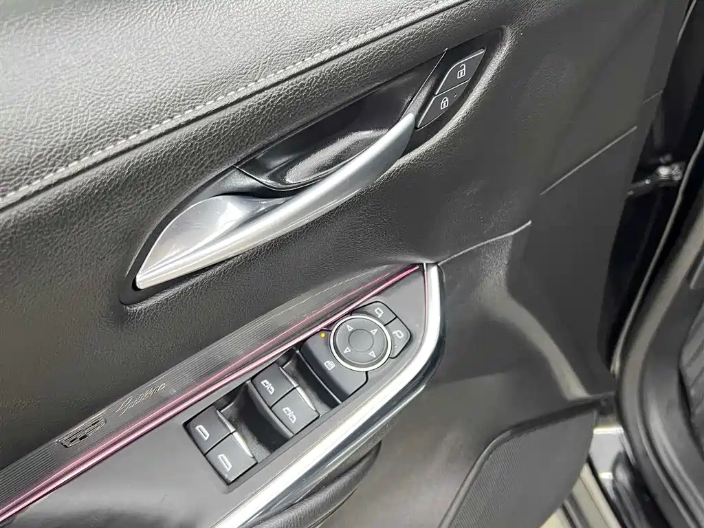 Cadillac XT4 2024 — фото 14