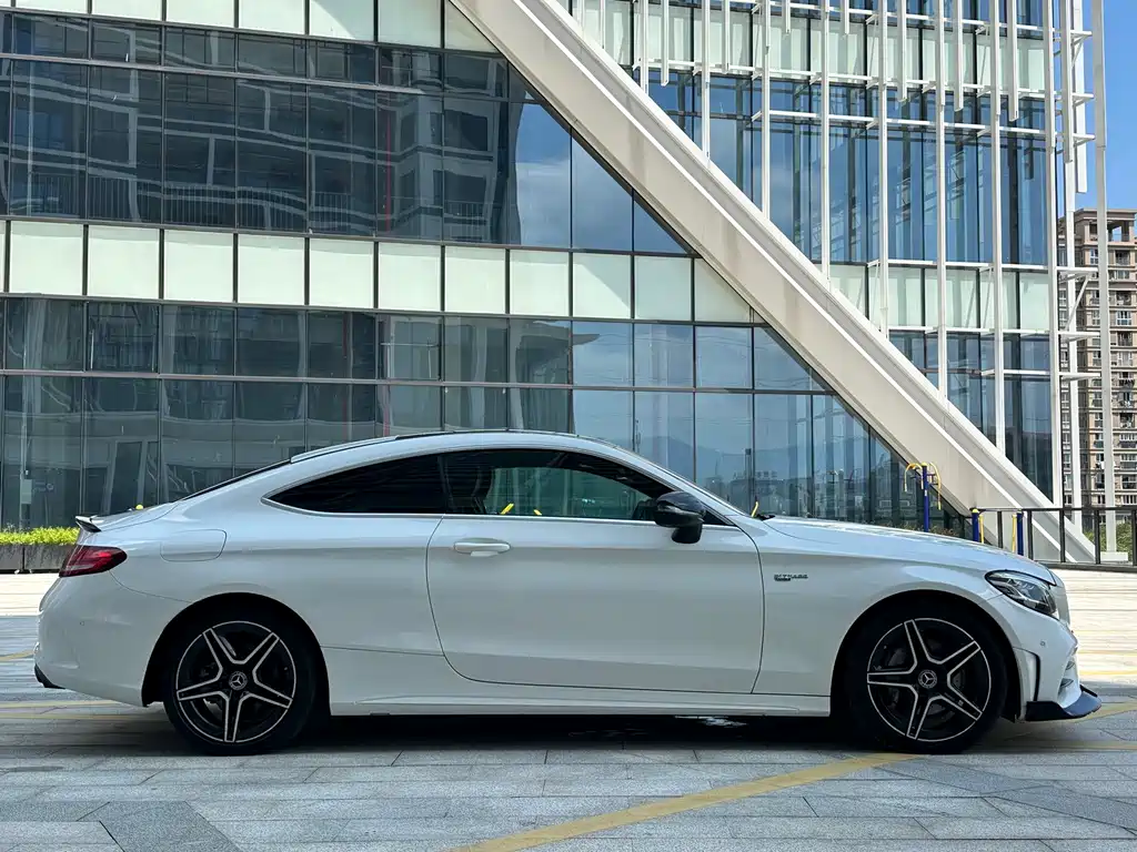 Mercedes-Benz C-Class 2019 — фото 15