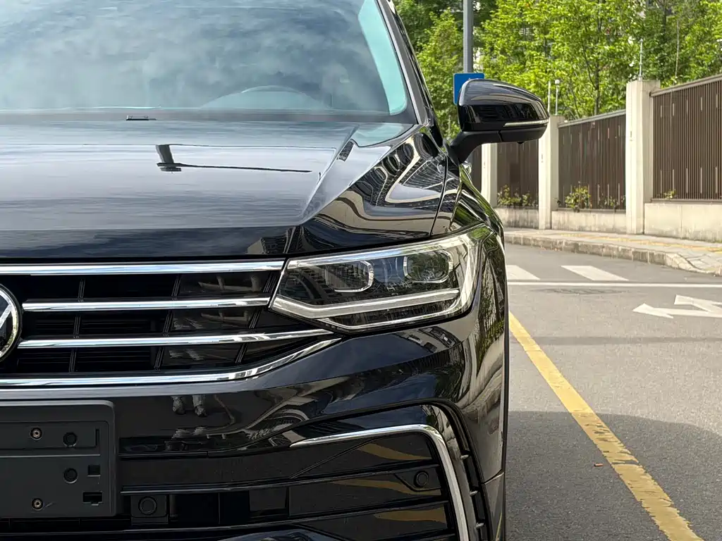 Volkswagen Tiguan L 2025 — фото 4