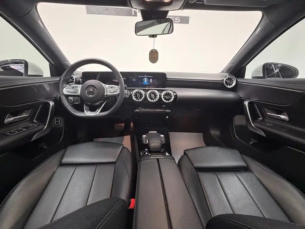 Mercedes-Benz A-Class 2022 — фото 14