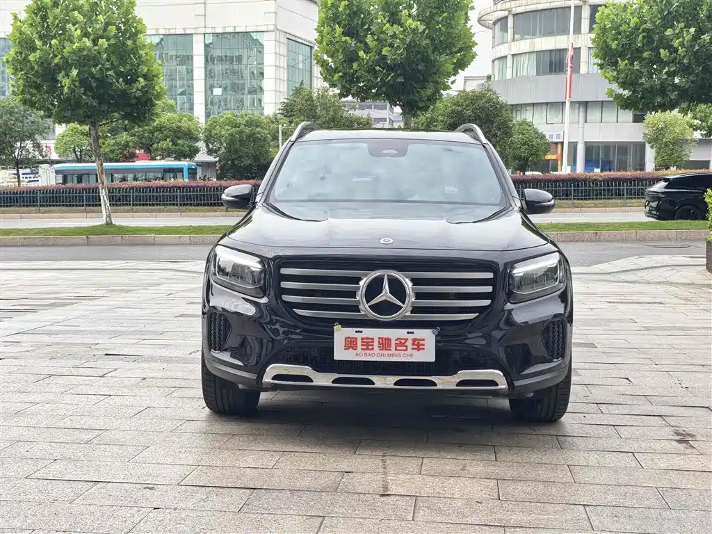 Mercedes-Benz GLB 2024 — фото 2