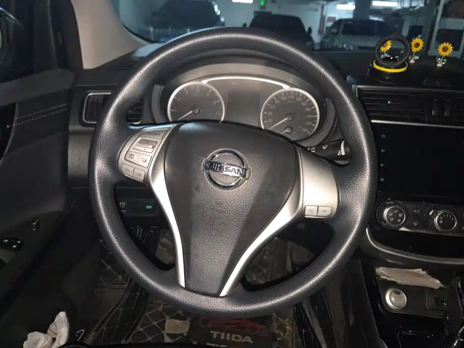 Nissan Tiida 2019 — фото 15