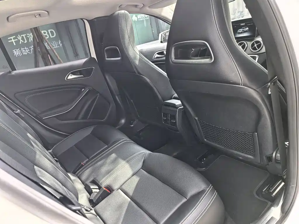 Mercedes-Benz GLA 2017 — фото 12