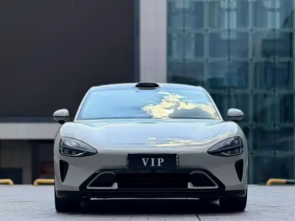 Xiaomi SU7 2024