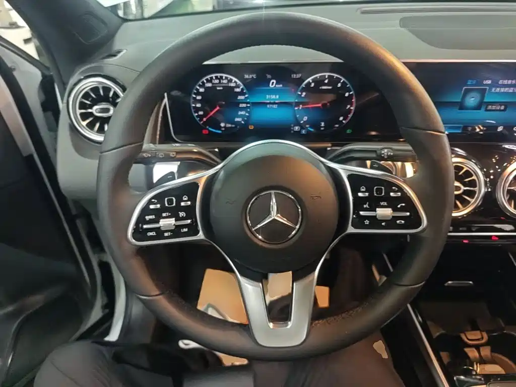 Mercedes-Benz GLB 2020 — фото 11