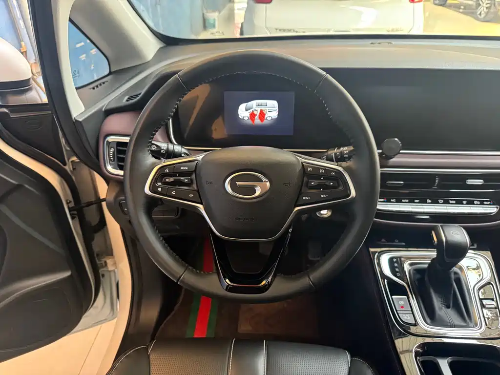 GAC Trumpchi M6 2023 — фото 6