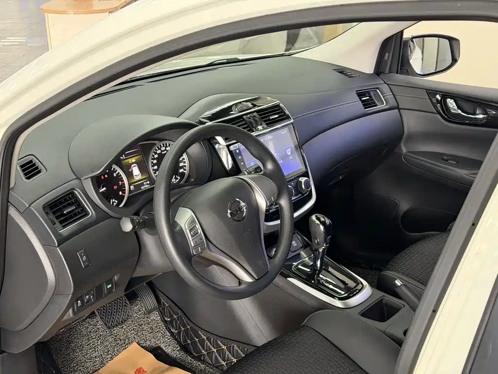 Nissan Tiida 2017