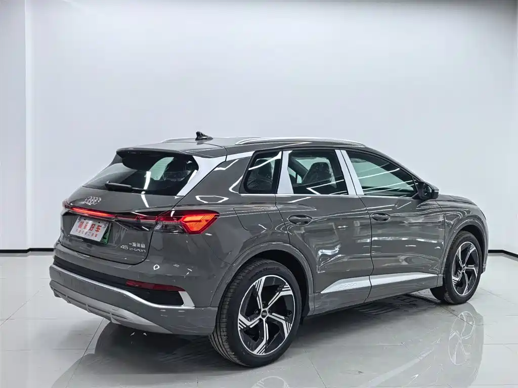 Audi Q4 E-Tron 2026 — фото 4