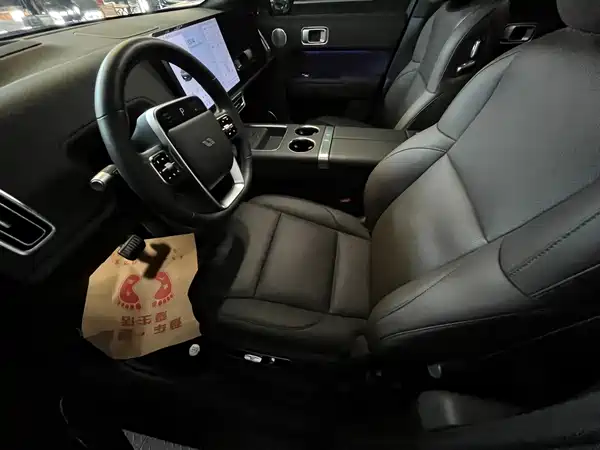 Li Auto L8 2023