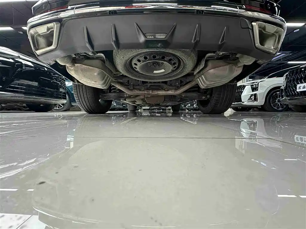 GAC Motor Trumpchi GS8 2022 — фото 40