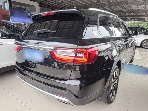 Hongqi HS7 2021