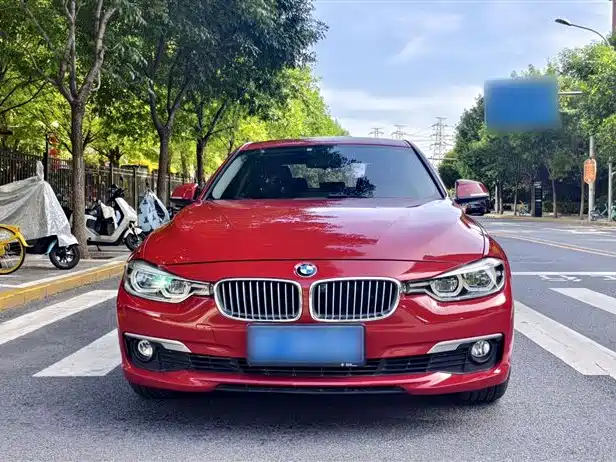 BMW 3 Series 2019 — фото 9