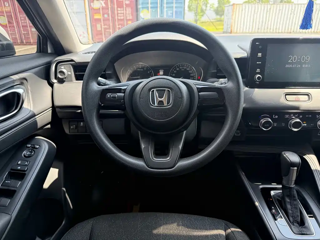 Honda Vezel 2024 — фото 10