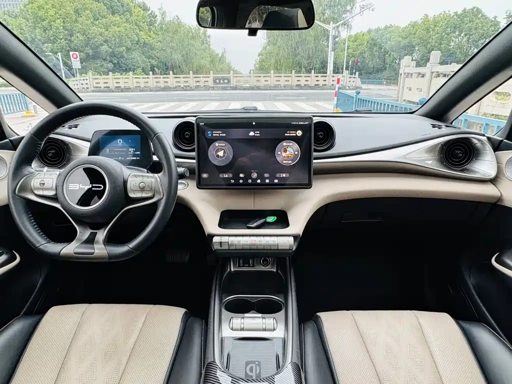 BYD Dolphin 2024 — фото 10