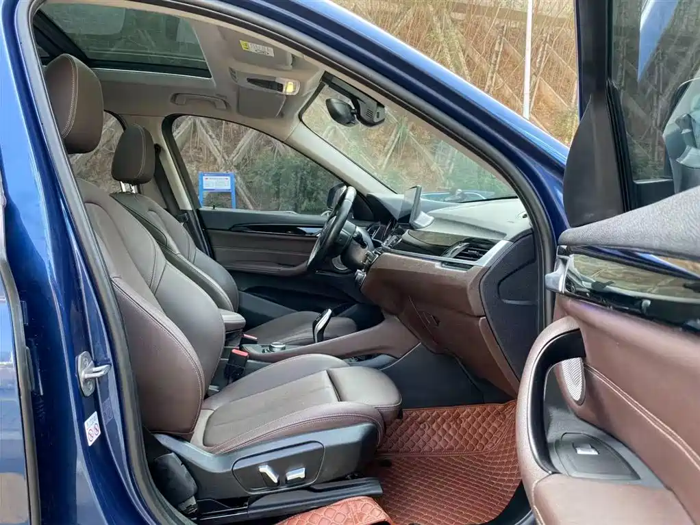 BMW X1 2022 — фото 11