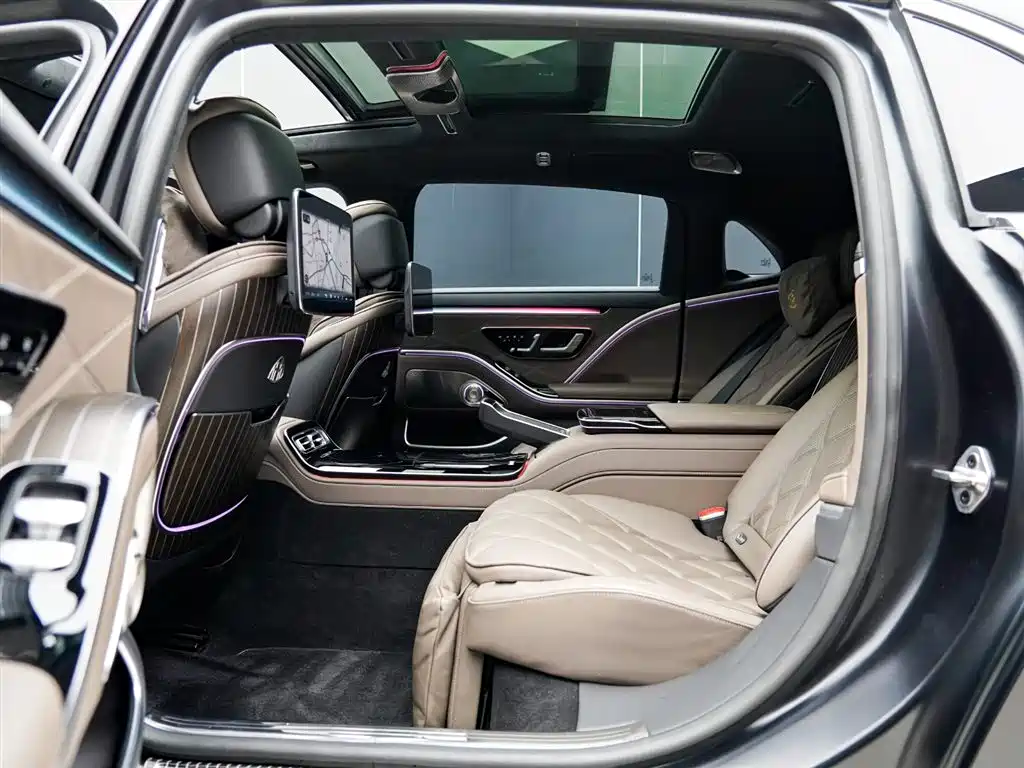 Mercedes-Benz S-Class 2025 — фото 13