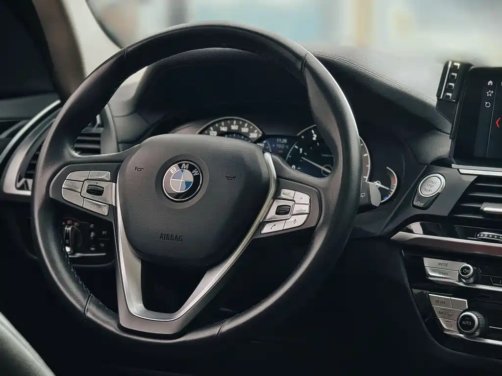 BMW X3 2019 — фото 9