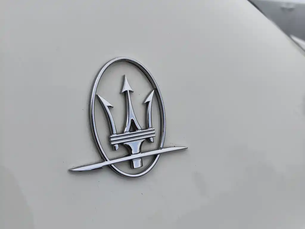 Maserati Ghibli 2016 — фото 10