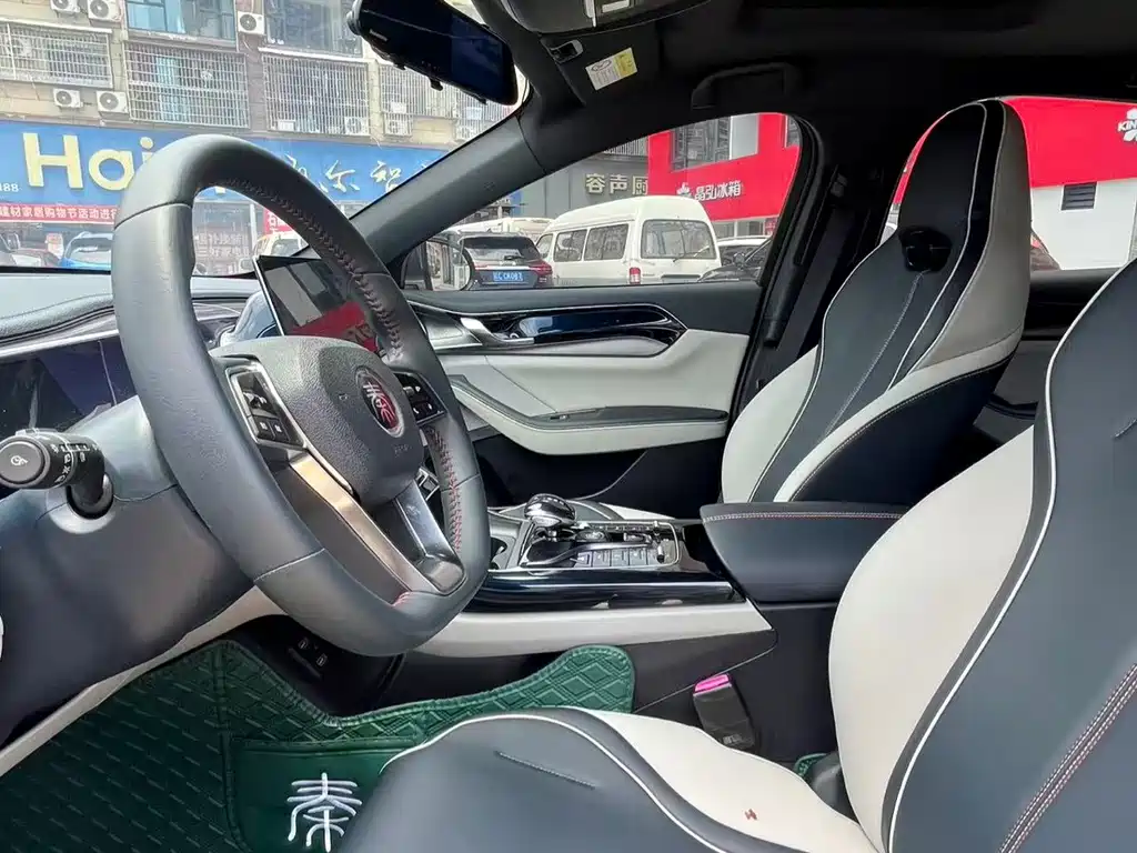 BYD Qin PLUS 2022 — фото 4
