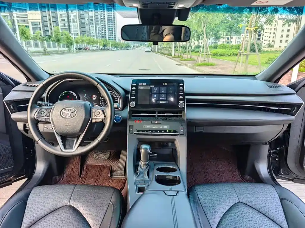 Toyota Avalon 2019 — фото 6