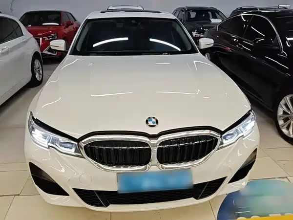 BMW 3 Series 2022