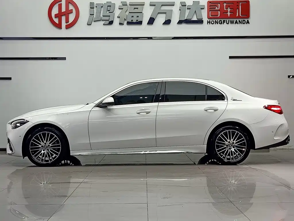 Mercedes-Benz C-Class 2025