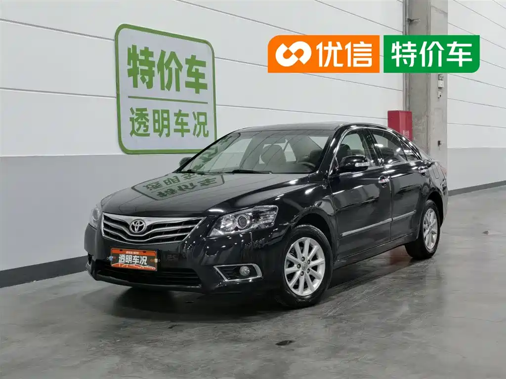 Toyota Camry 2015