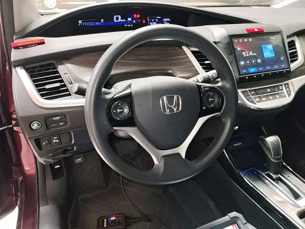 Honda Jade 2018 — фото 11