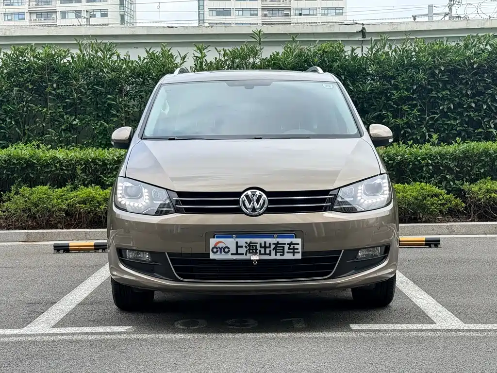 Volkswagen Sharan 2017 — фото 2