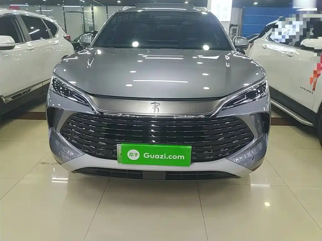 BYD L DM-i 2025 — фото 3