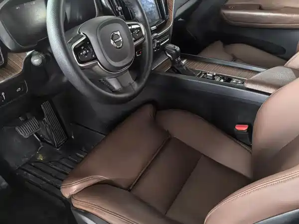 Volvo XC60 2019