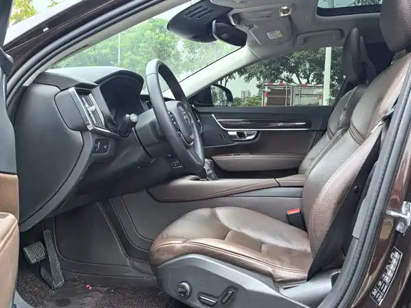 Volvo S90 2017