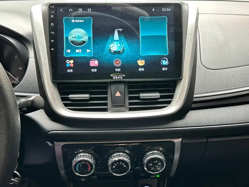 Toyota Yaris L 2020 — фото 24