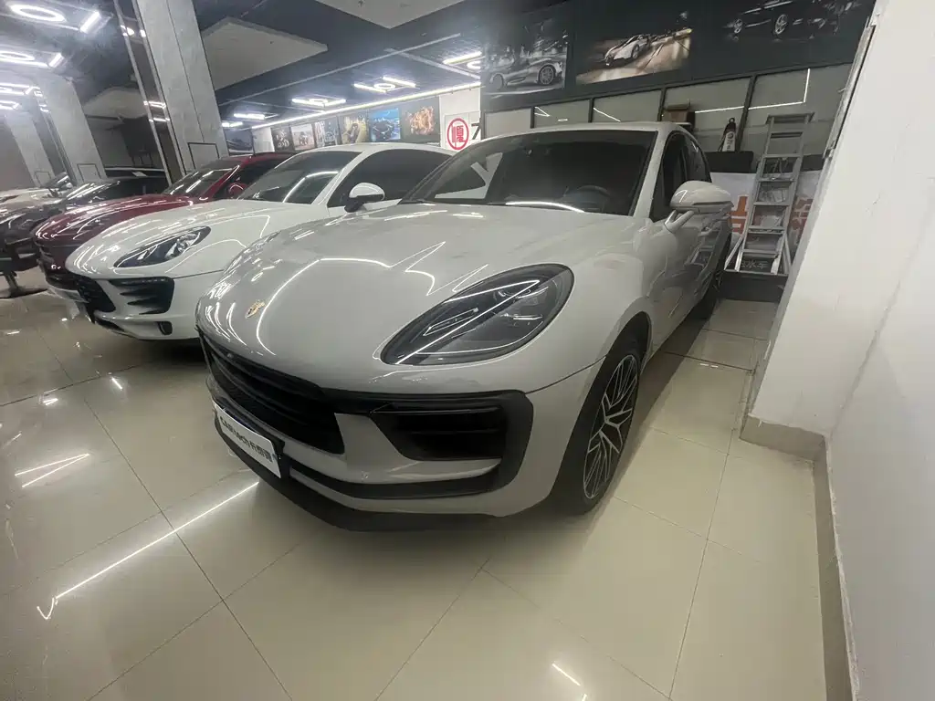 Porsche Macan 2022 — фото 1
