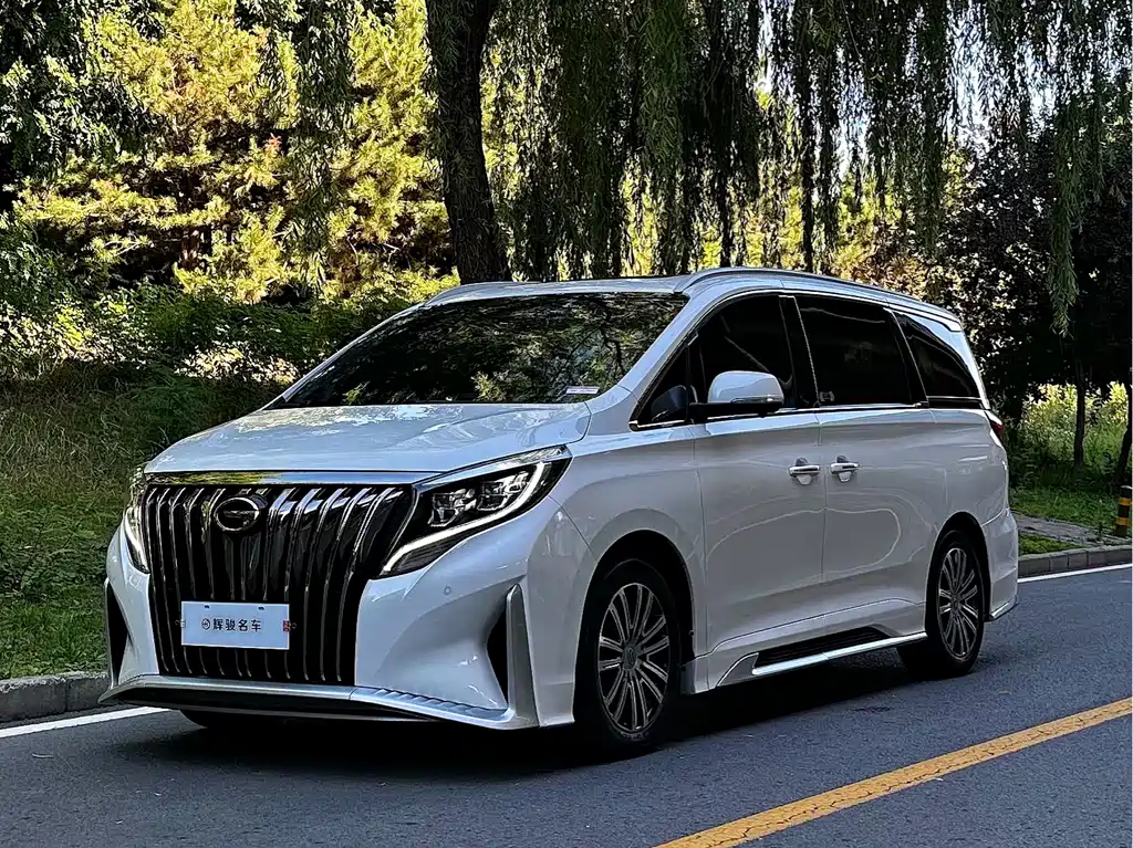 GAC Motor Trumpchi M8 2022 — фото 1