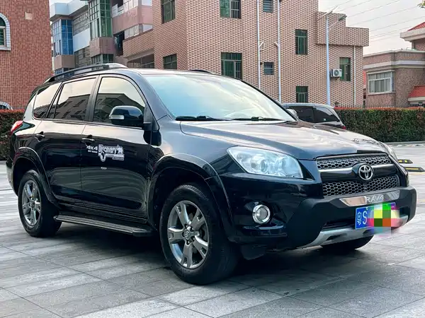 Toyota RAV4 2013