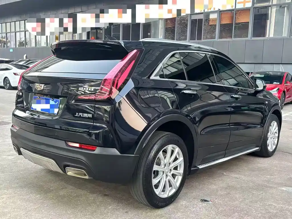 Cadillac XT4 2022 — фото 7