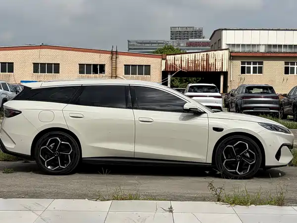 BYD Seal 06 DM-i Travel Edition 2025