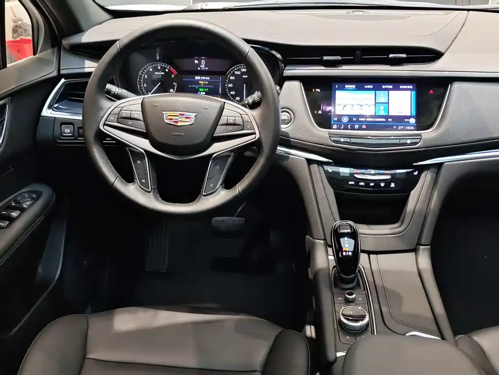 Cadillac XT5 2023 — фото 15