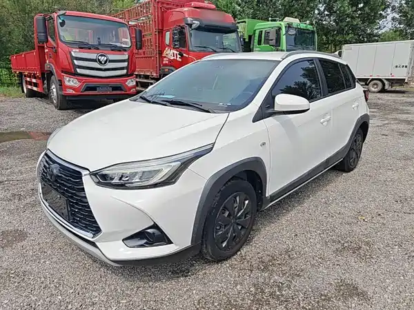 Toyota Yaris L 2022