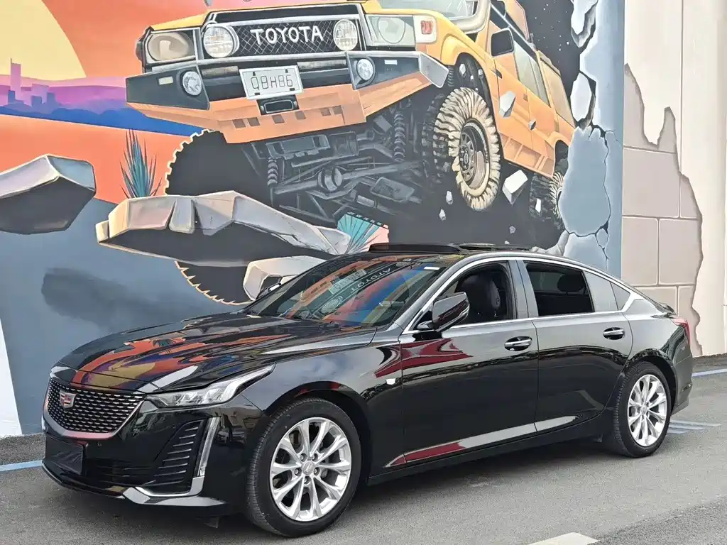 Cadillac CT5 2022 — фото 1