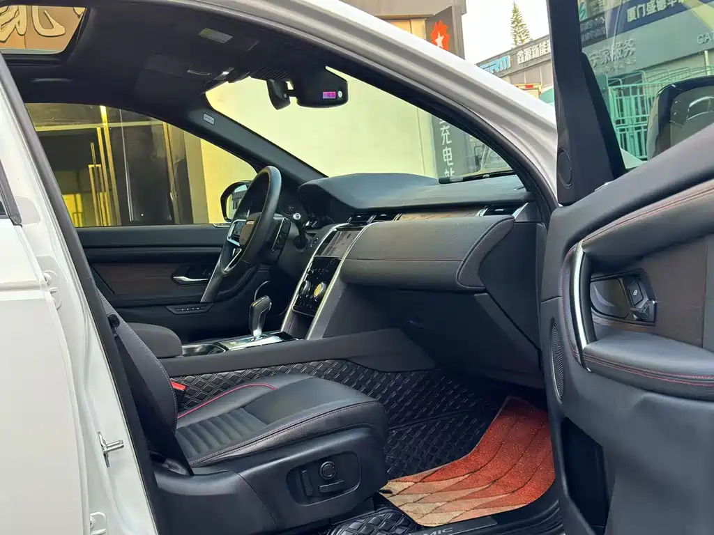 Land Rover Discovery Sport 2022 — фото 10