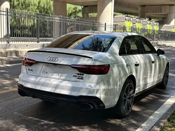 Audi A4L 2024