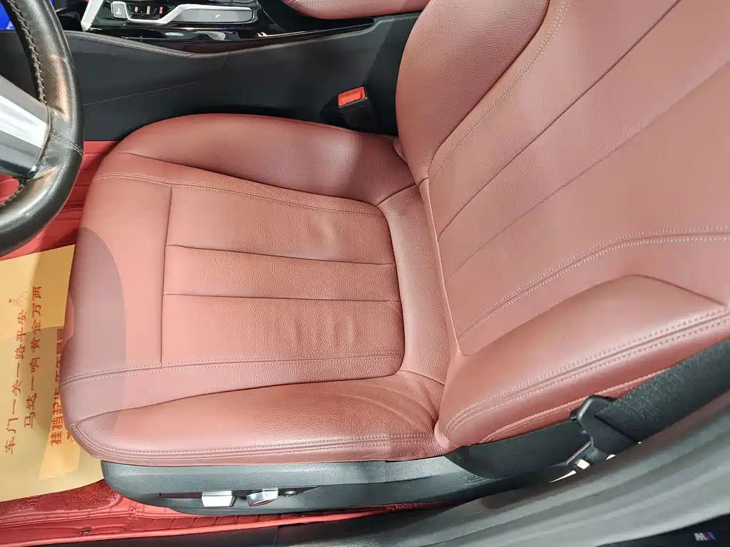BMW 5 Series 2020 — фото 12