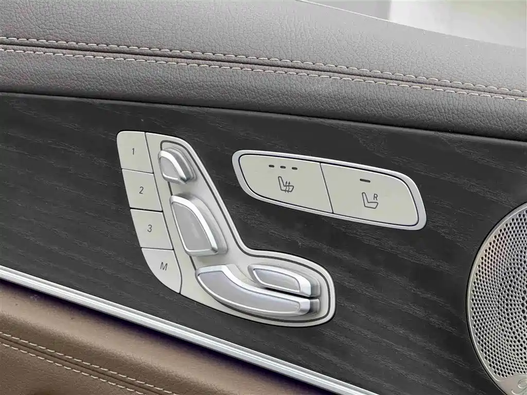 Mercedes-Benz E-Class 2023 — фото 15