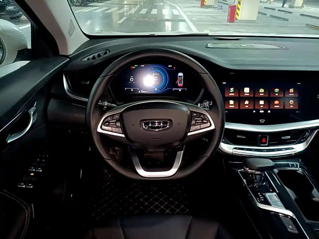 Geely Borui Hybrid 2021 — фото 11