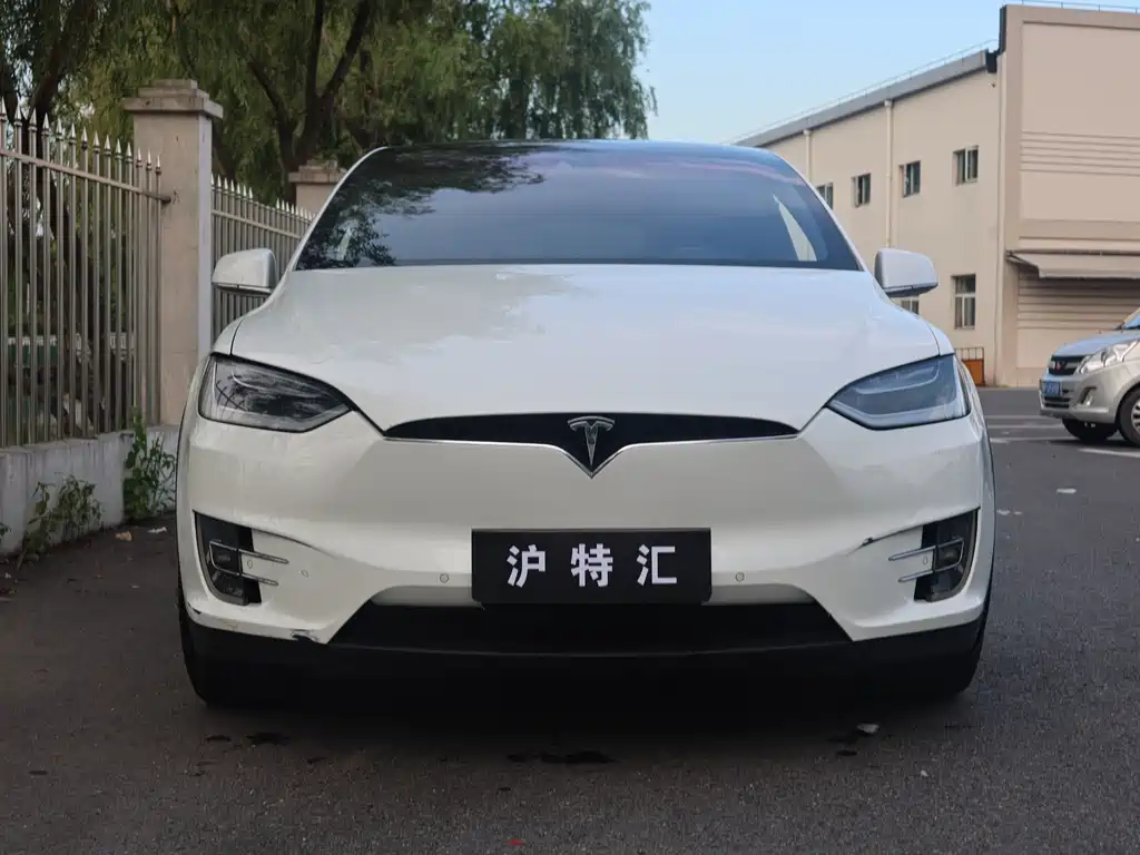 Tesla Model X 2016