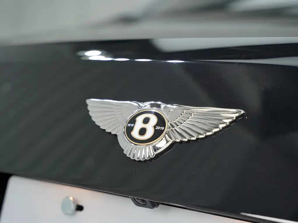 Bentley Mulsanne 2020 — фото 13