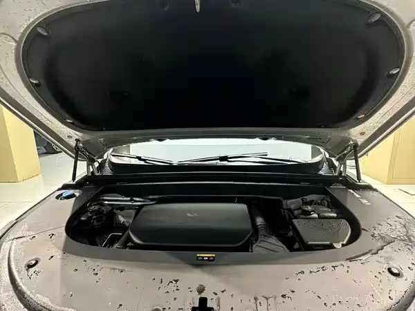 Li Auto L6 2024